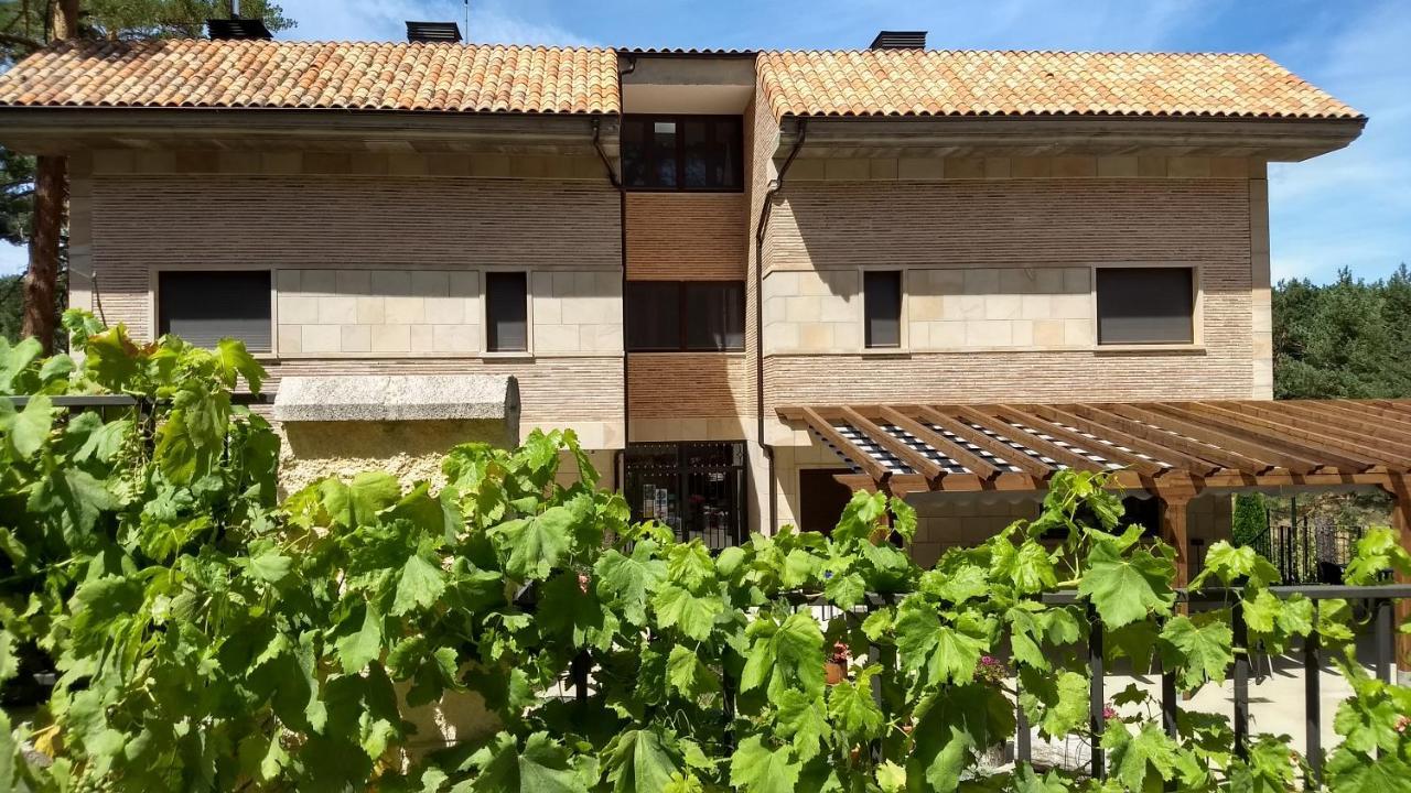 Hotel Rural El Nido De Pinares نافالينو المظهر الخارجي الصورة